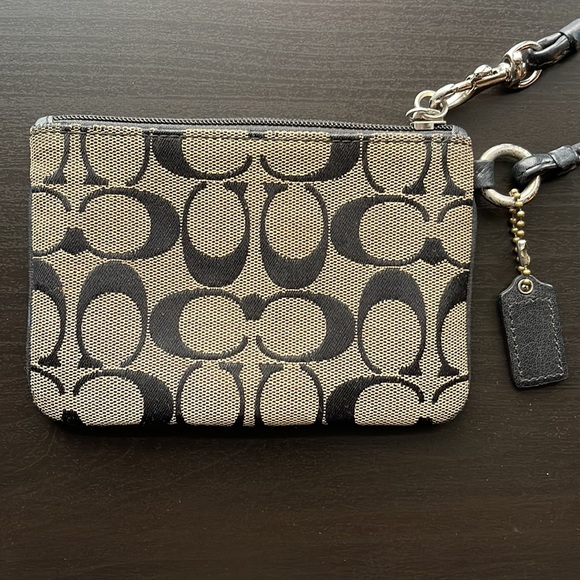 COPY - Coach Signature Print Black and Tan Wristlet Wallet Purse - Picture 4 of 7
